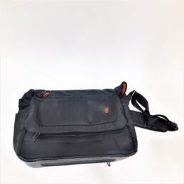 Tumi T-Tech Black Laptop Messenger Bag 5608D
