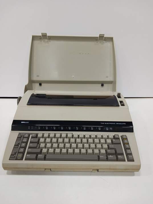 Vintage The Electronic Graduate SR2000 Electric Typewriter Model 161 image number 1