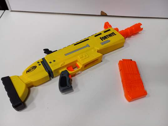 Bundle of Assorted Nerf Guns w/ Accessories image number 3