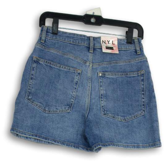 NWT Womens Blue Denim Medium Wash 5-Pocket Design Mom Shorts Size 5 image number 2