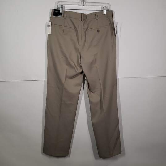 NWT Mens Flat Front Belt Loops Straight Leg Slash Pockets Dress Pants Size 32X30 image number 2