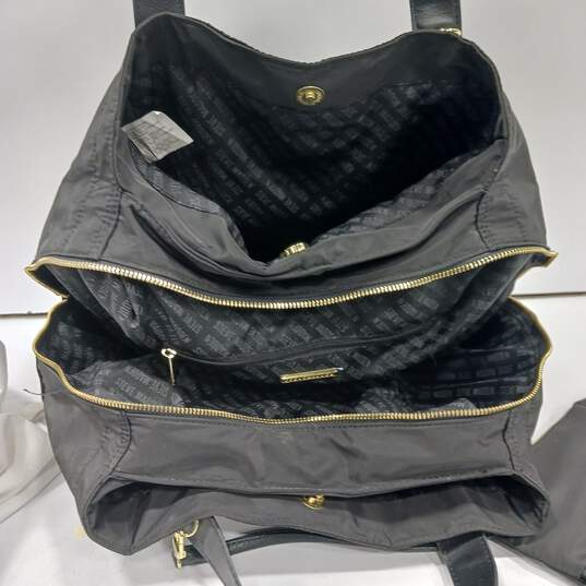 Steve Madden Black Two Strap Shoulder Travel Bag Purse with Makeup Bag image number 5