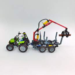 LEGO Technic 8049 Tractor with Log Loader & Manuals alternative image