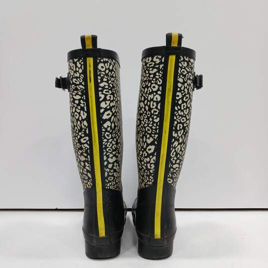 Vera Bradley Women's Black and White Rubber Rainboots Size 7 image number 3