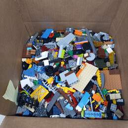 7.5lbs Lot of Assorted Lego Building Bricks