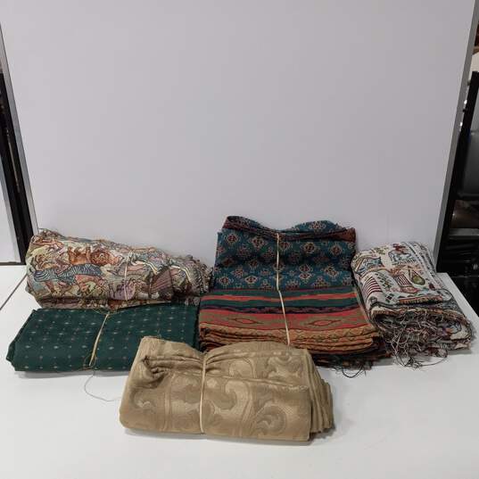 Assorted Textile Lot image number 1