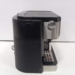 De'Longhi Coffee And Espresso Combo Brewer Model COM530M alternative image