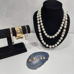 5 pc Set of Assorted Costume Jewelry