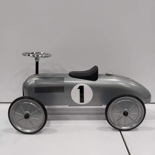 Schylling Speedster Silver Race Car Ride-On Scooter image number 3