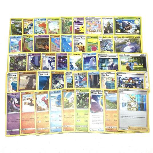 Assorted Pokémon TCG Common, Uncommon and Rare Trading Cards (685 Cards) image number 6
