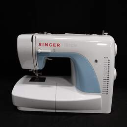Singer Simple Sewing Machine & Accessories - FOR PARTS/REPAIR alternative image