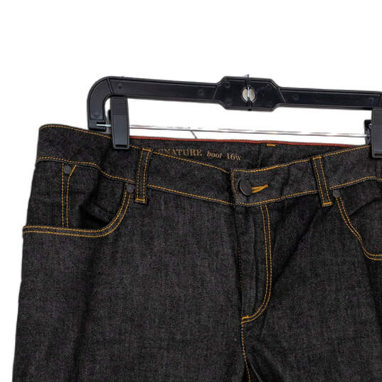 NWT Womens Black Denim Signature Fit Medium Wash Bootcut Jeans Size 16W image number 3