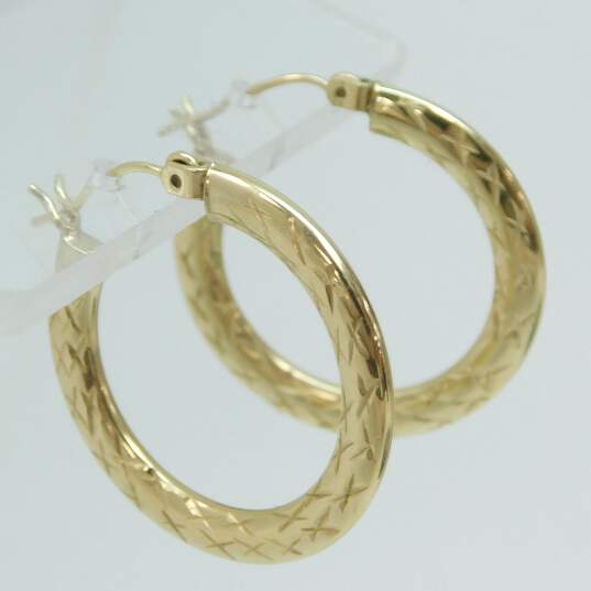 14k Yellow Gold Etched Hoop Earrings 1.5g image number 1