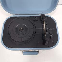 Crosley Blue Suit Case Portable Turntable Model CR8009A-GLC