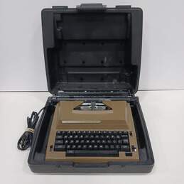 Vintage Sears Typewriter Model 161.53621 w/Case