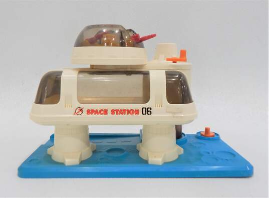 Vintage 1984 Playworld Toys Playmates Space Station Vehicles Figures Play Set image number 2