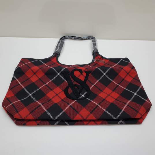 Victoria's Secret Black Friday 2023 Holiday Plaid Tote Bag, NEW, Red Black White image number 1
