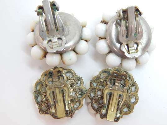 2 Pairs - VNTG Mid Century White Milk Glass Beaded Clip Earrings image number 5
