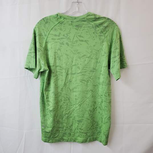 Lululemon Mens Athletic Green T-Shirt Size S image number 2