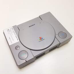Sony Playstation SCPH-5501 console - gray >>FOR PARTS OR REPAIR<<