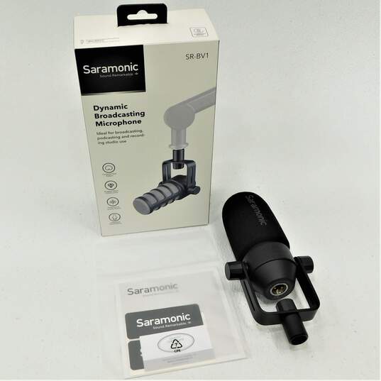 Saramonic Brand SR-BV1 Model Dynamic Broadcasting Microphone w/ Accessories image number 1