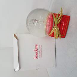 2000 Neiman Marcus Dept 56  Music Christmas Snow Water Glitter Globe Figurine
