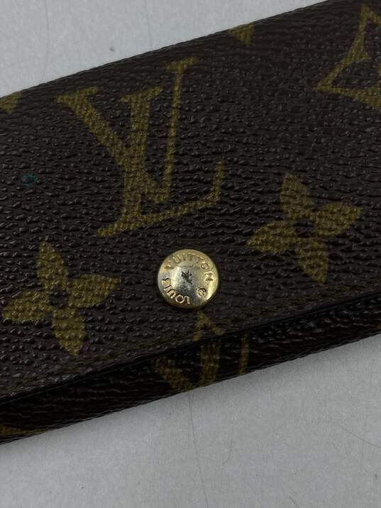 Authentic Louis Vuitton LV Brown Key Holder image number 7
