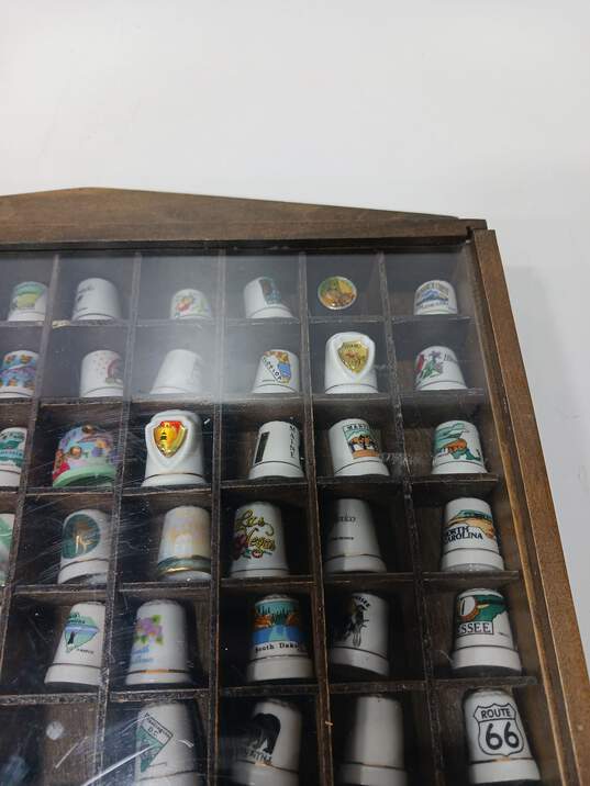 Mixed Lot of 75 Porcelain Souvenir Thimbles in Wooden Shadow Box Display image number 4