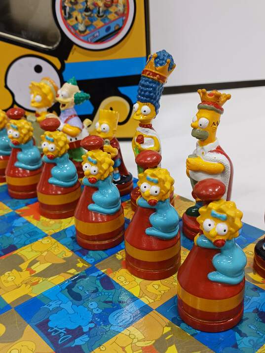 The Simpsons Chess Set image number 4