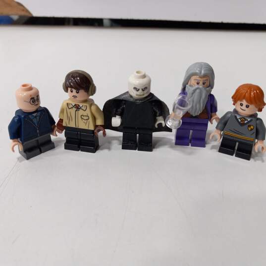 13pc Bundle of Assorted Lego Harry Potter Minifigures image number 4