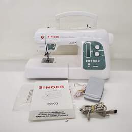 Singer Modern Quilter Sewing Machine 8500Q w/Pedal, Manual, Power