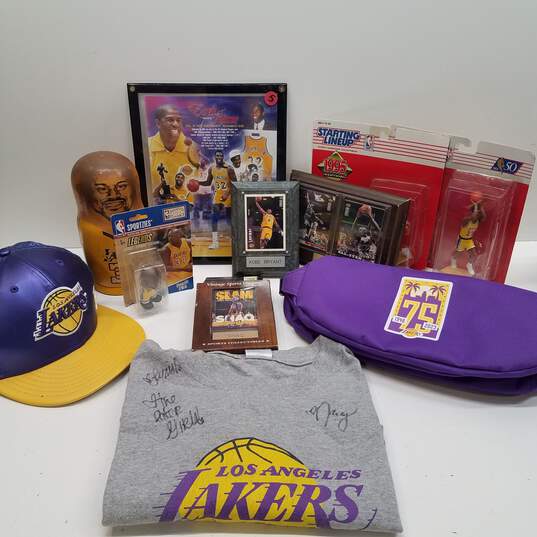 LA Lakers Collectible Bundle image number 1