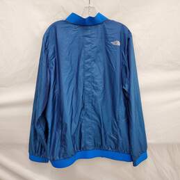 The North Face MN's Lightweight Blue Running Windbreaker Size XL alternative image