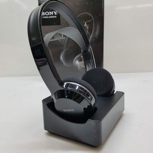 Sony Cordless Stereo Headphone System MDR-IF245RK image number 2