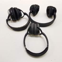 Bundle of 3 Assorted Headphones For Repairs alternative image