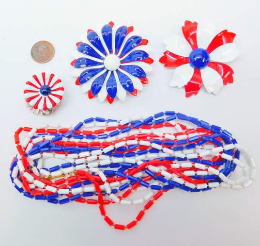 Vintage Americana Mod Flower Red White & Blue Jewelry 69.0g image number 6