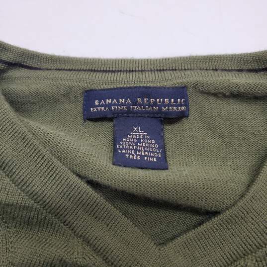 Banana Republic Wool Pullover V-Neck Sweater Size XL image number 3