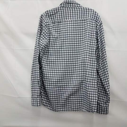 Onio Long Sleeve Shirt Size Medium image number 2