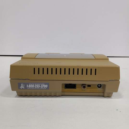 Vintage Super Nintendo Entertainment System Video Game Console Model SNS-001 image number 4