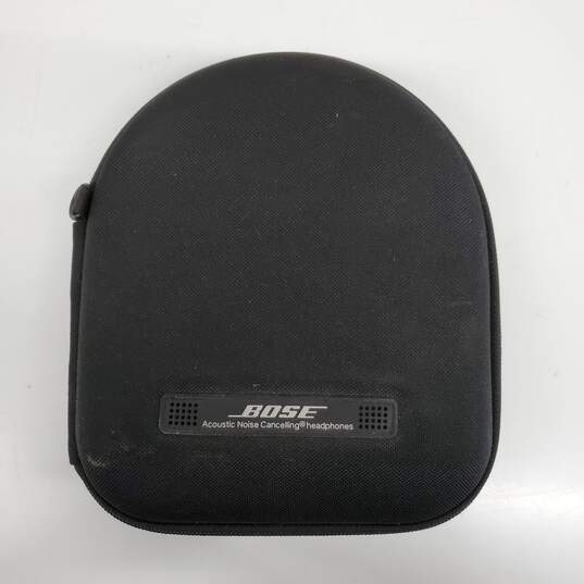 Bose Acoustic Noise Cancelling Headphones image number 3