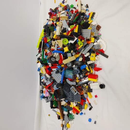 nægte billetpris fabrik Buy the 7 Pound Bundle of Assorted Lego Bricks | GoodwillFinds