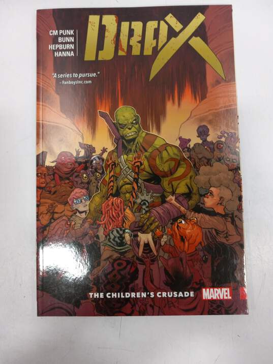 Bundle of 4 Assorted Marvel Graphic Novels image number 5