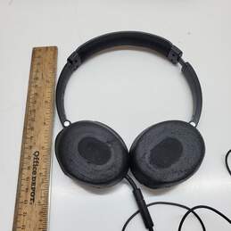 Bose On-Ear Headphones W/Case Untested alternative image