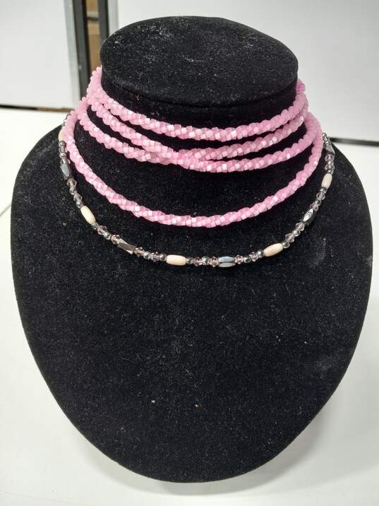 5 Piece Pink Beaded Jewelry Bundle image number 2