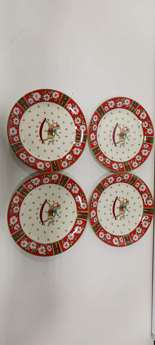 Bundle of 4 Japanese Made Charlton Hall Classic Traditions Ceramic Christmas Plates w/Box image number 2