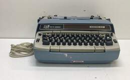 SCM Electra 210 Automatic Typewriter with Case alternative image