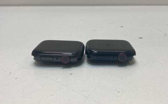 Apple Watches Series SE & 5 (Activation Locked) - Lot of 2 image number 5