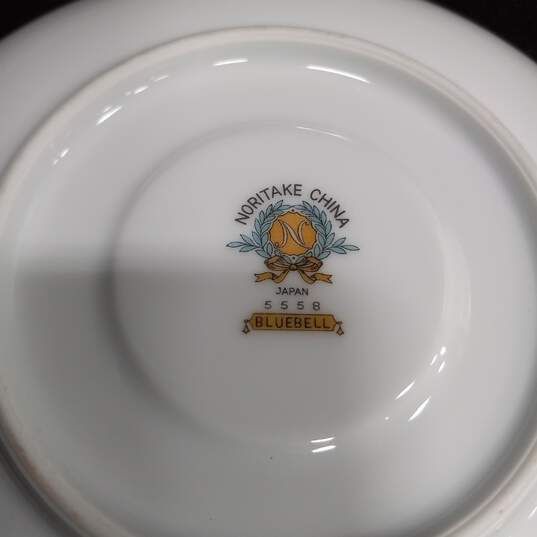 Set of 6 Vintage Bluebell Floral Bowl, Plates & Saucers image number 7