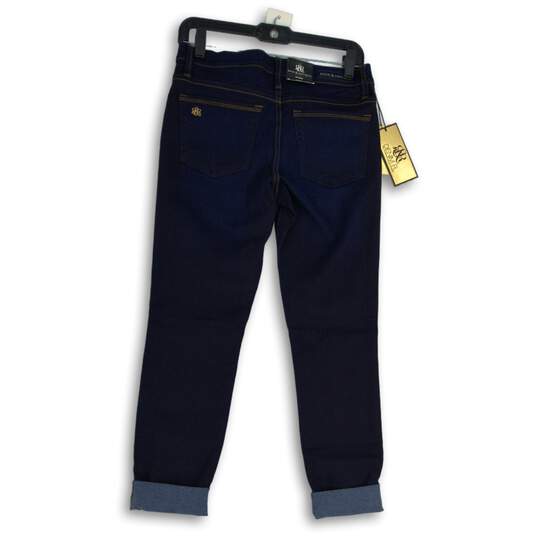 NWT Womens Blue Denim 5-Pocket Design Medium Wash Skinny Leg Jeans Size 6 image number 2