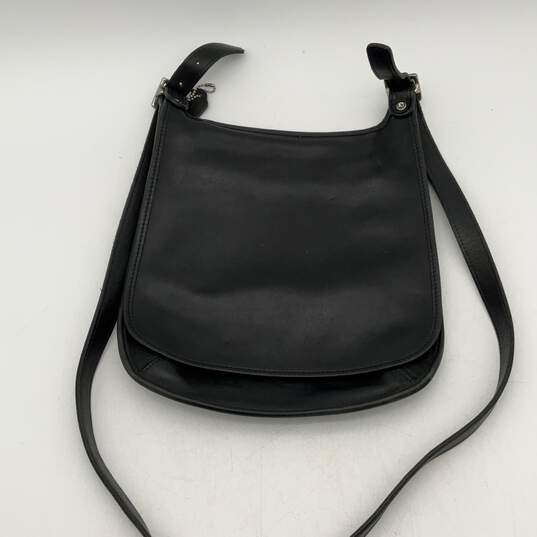 Vintage Coach Womens Black Leather Logo Charm Flat Crossbody Bag Purse w/ COA image number 2